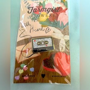 Farm Girl Flowers  Vintage Pin Collectable Jewelry